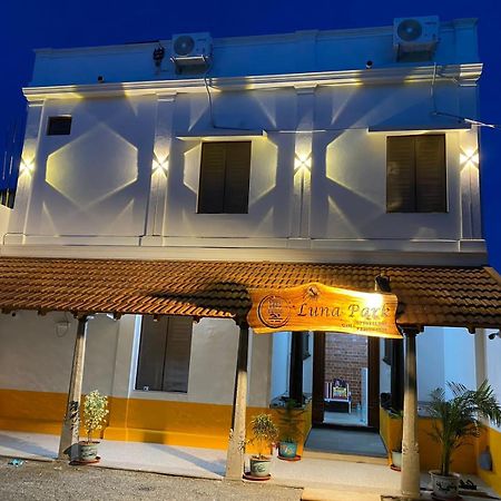 Luna Park & Resort Kottakuppam Eksteriør bilde